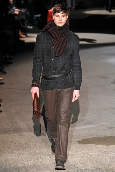 Look 37